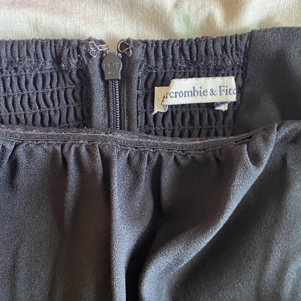 Abercrombie & Fitch Black Off-Shoulder Mini Dress - Picture 2 of 6